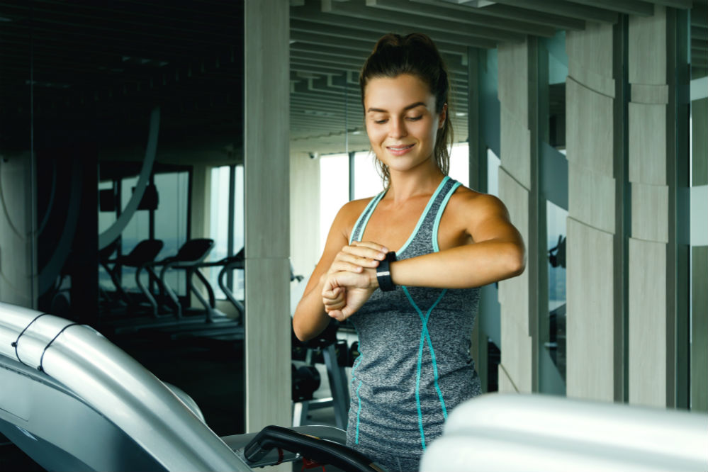 Best Fitness Tracker for Treadmill A Buying Guide